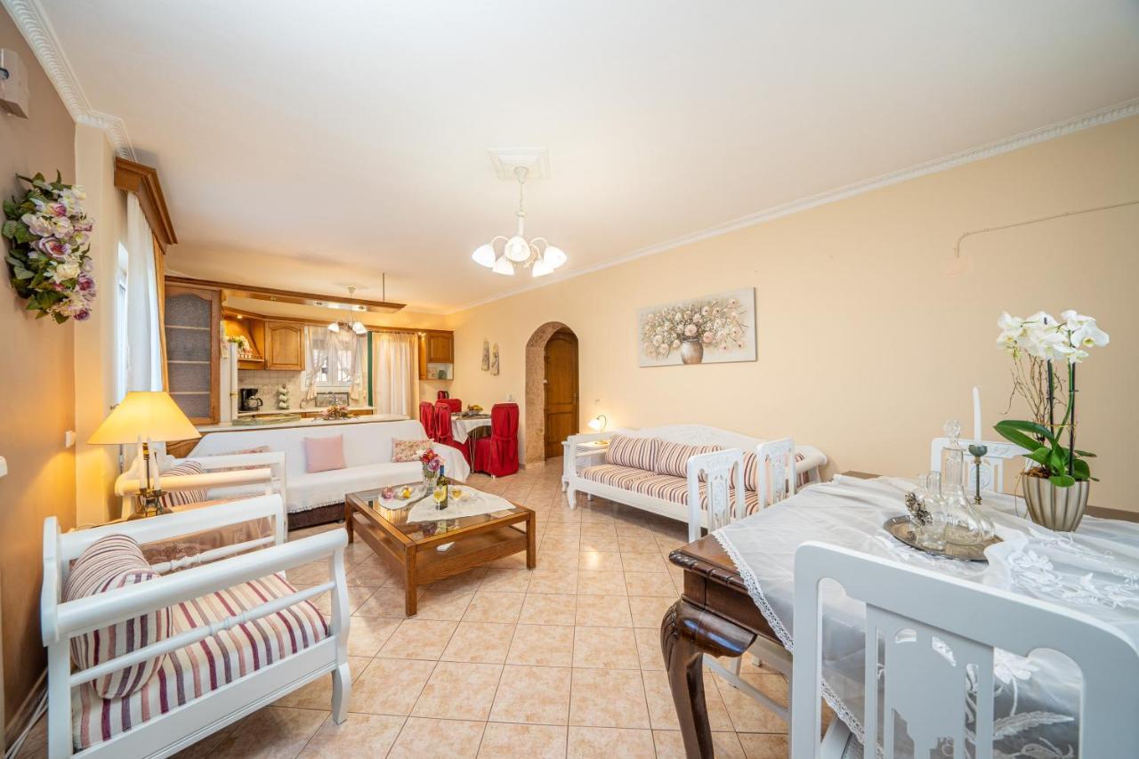 Artemis Superb 2 Bedroom Apartment 700 M Away From The Beach Minia المظهر الخارجي الصورة